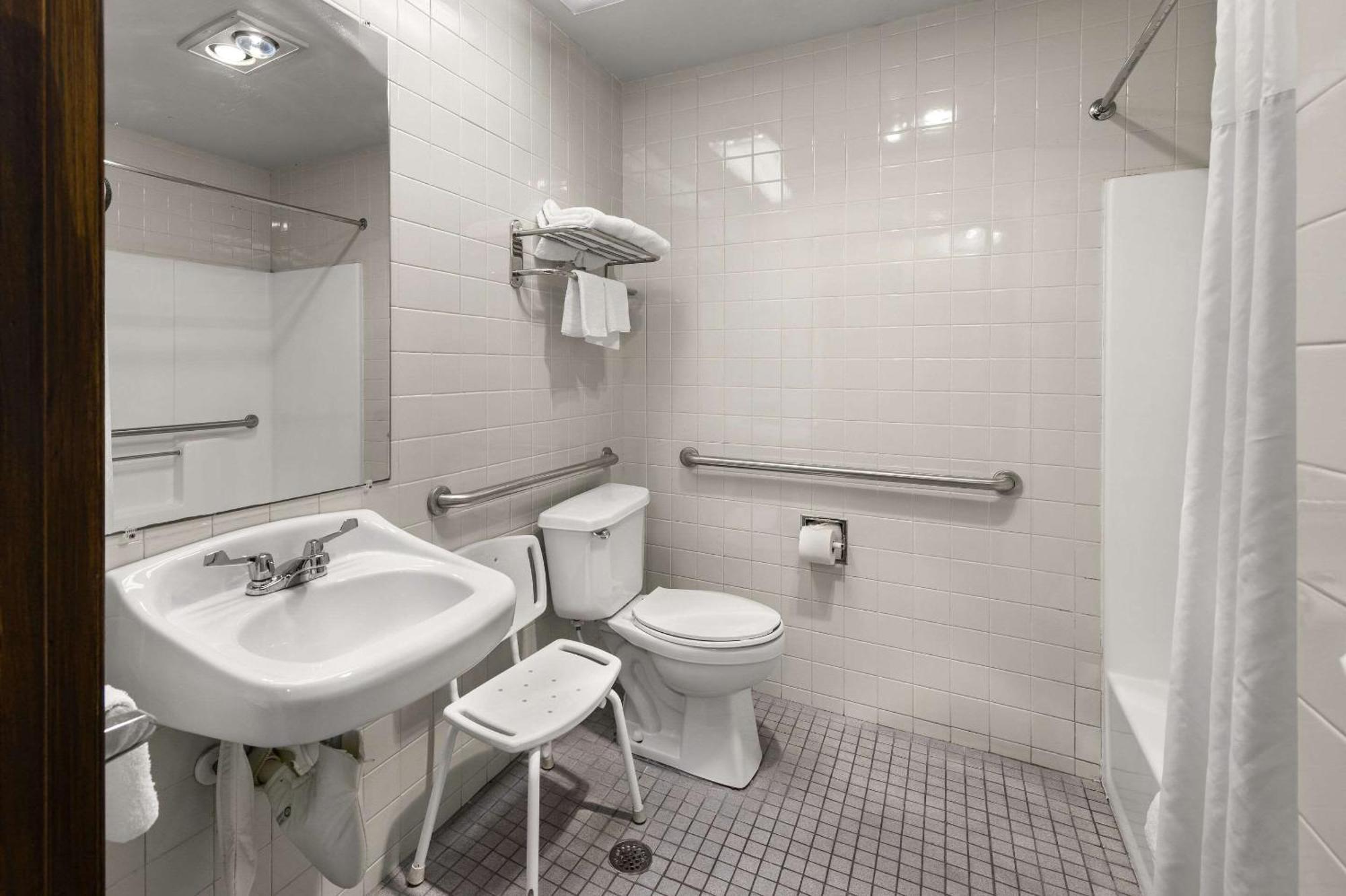 Suburban Studios Kansas City Airport North Platte City Екстериор снимка